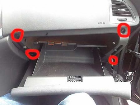 Как заменить салонный фильтр в автомобиле Опель Астра Н, J