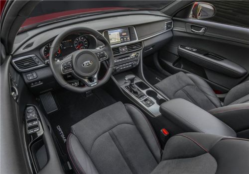 Седан Optima GT – новинка от KIA Седан Optima GT – новинка от KIA