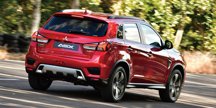 В России будут продавать новый кроссовер Mitsubishi