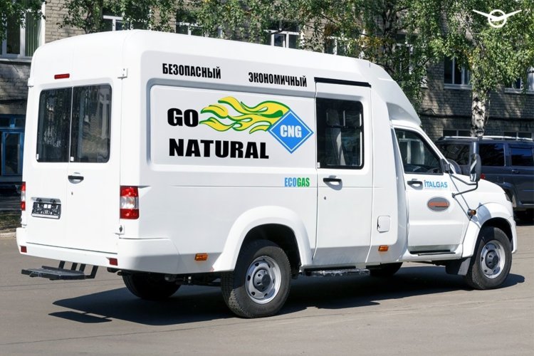 УАЗ представил внедорожный автобус на газу за полтора миллиона (много фото) УАЗ представил внедорожный автобус на газу за полтора миллиона (много фото)