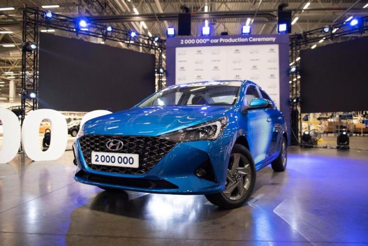 В Hyundai представили россиянам полностью обновленный Solaris В Hyundai представили россиянам полностью обновленный Solaris