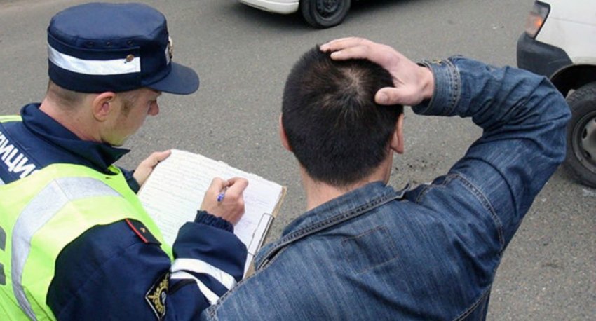 В Томске пьяный водитель проткнул инспектора ГИБДД шариковой ручкой