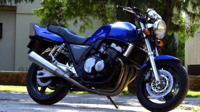 Honda cb 400 Vtec 3 2021 • Объём двигателя