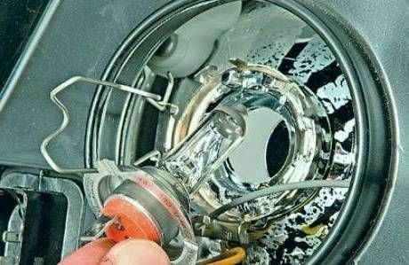 Тойота Корона не Горит Ближний Свет • Замена предохранителя Тойота Корона не Горит Ближний Свет • Замена предохранителя