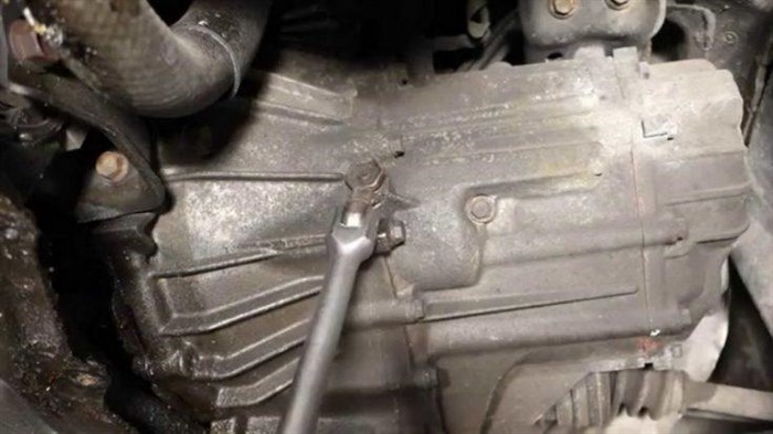 Ошибка P0018 Audi a6 3 Литра. Проверка клапана ocv Ошибка P0018 Audi a6 3 Литра. Проверка клапана ocv
