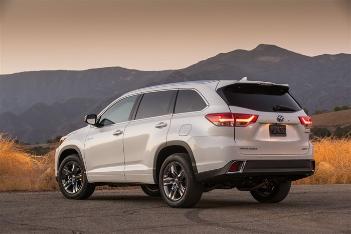 Toyota Highlander Hybrid Check Hybrid System • Вид гибридной установки